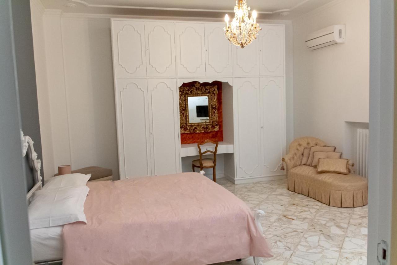 Interno 9 Ξενοδοχείο Μπάρι Εξωτερικό φωτογραφία