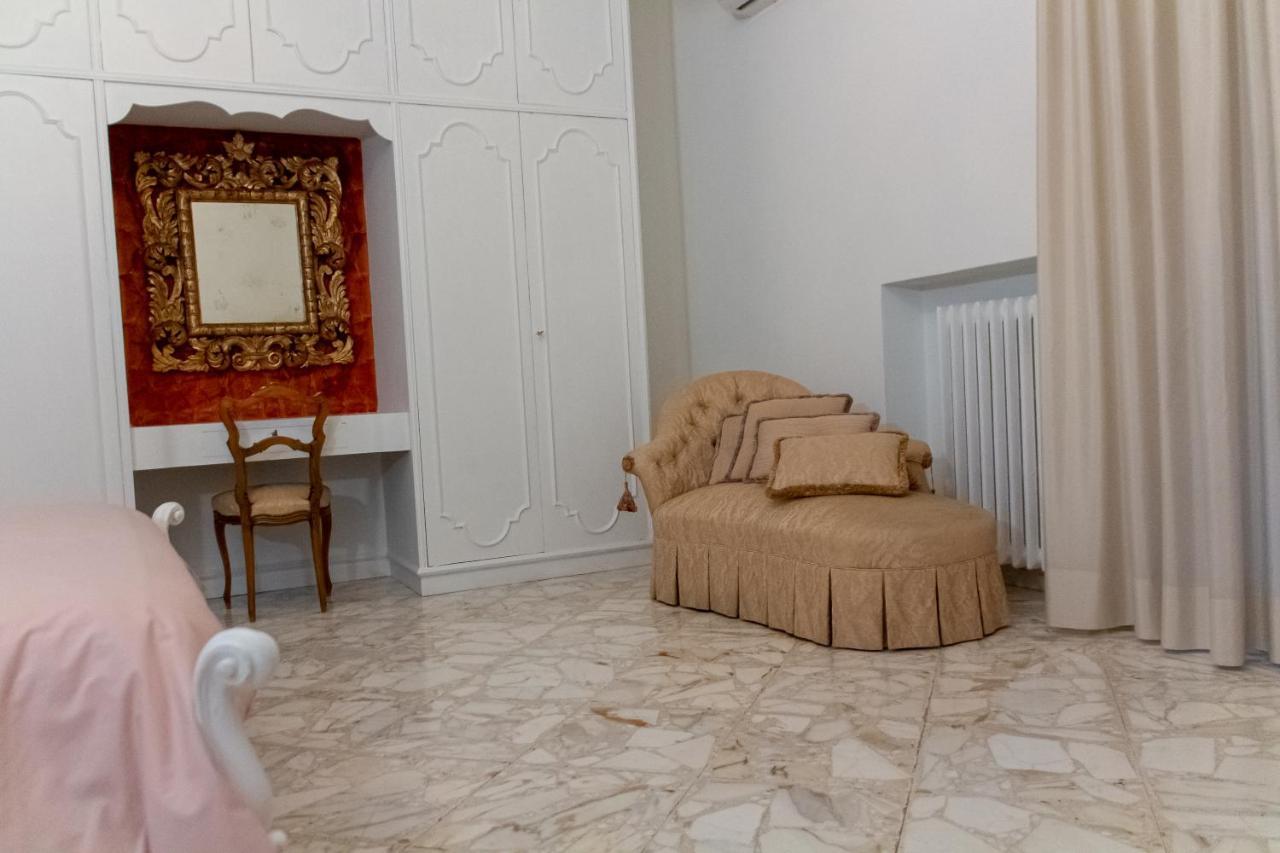 Interno 9 Ξενοδοχείο Μπάρι Εξωτερικό φωτογραφία